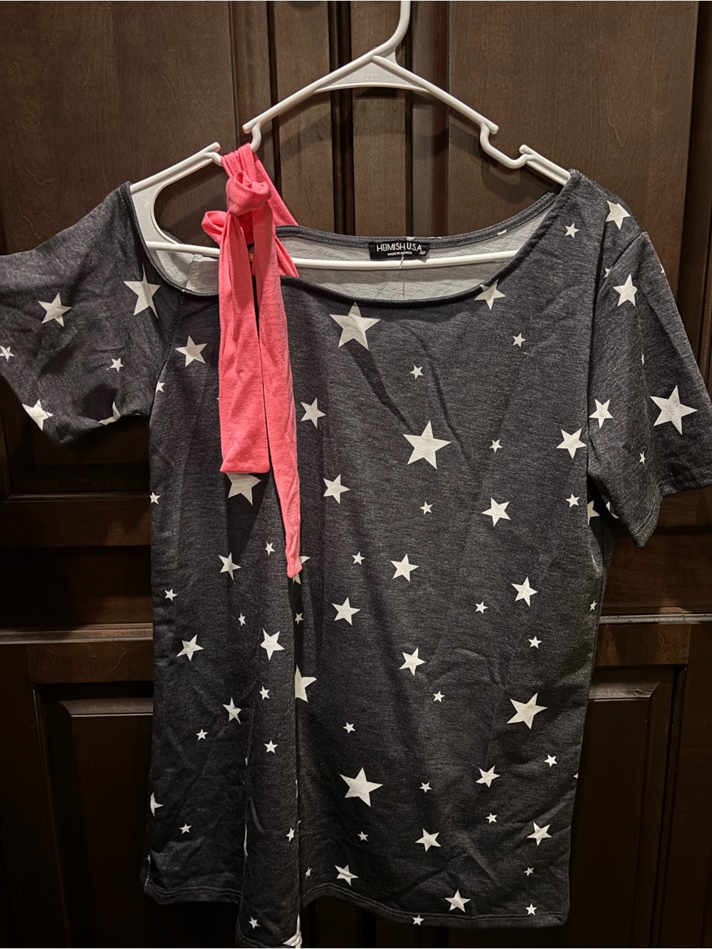 HEIMISH USA Black Star Print Short Sleeve Tee with Pink Tie Accent